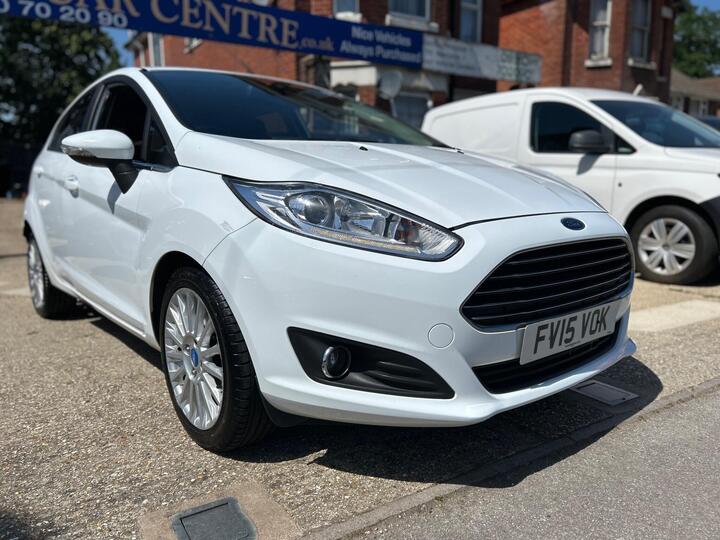 Ford Fiesta 1.0T EcoBoost Titanium Euro 6 (s/s) 5dr