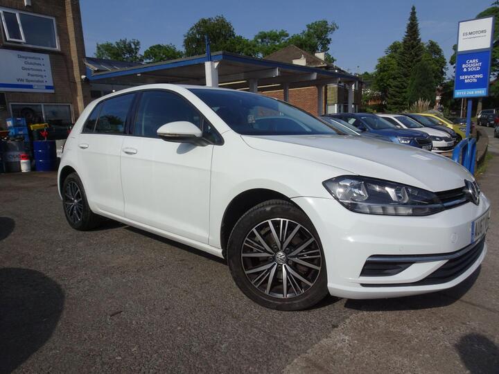 Volkswagen Golf 1.0 TSI BlueMotion Tech SE Nav Euro 6 (s/s) 5dr