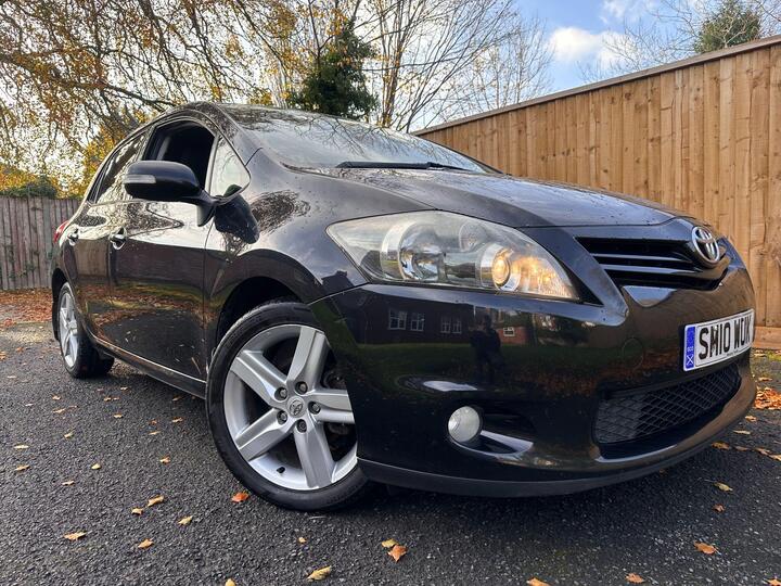 Toyota Auris 1.6 V-Matic SR Euro 5 5dr Toyota Auris 1.6 V-Matic SR Euro 5 5dr
