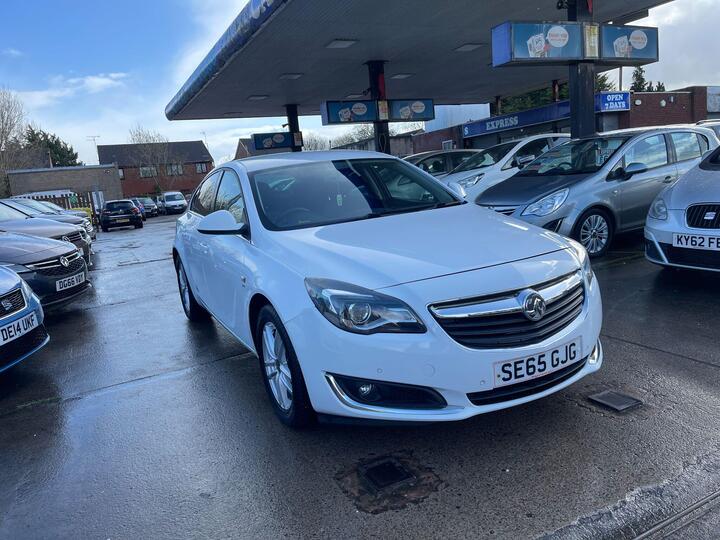 Vauxhall Insignia 1.6 CDTi EcoFLEX SRi Euro 6 (s/s) 5dr Vauxhall Insignia 1.6 CDTi EcoFLEX SRi Euro 6 (s/s) 5dr