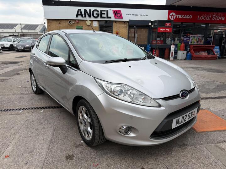 Ford Fiesta 1.25 Zetec 5dr