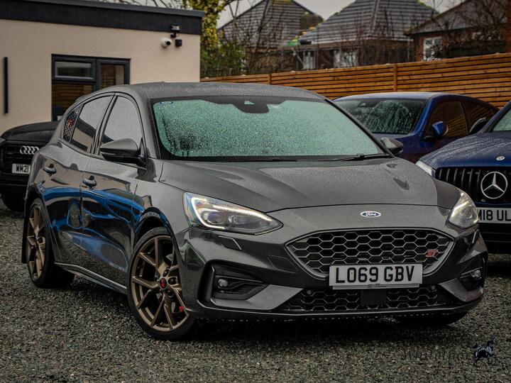 Ford Focus 2.3T EcoBoost ST Euro 6 (s/s) 5dr