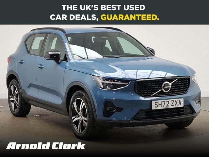 Volvo XC40 2.0 B3 MHEV Plus Dark DCT Auto Euro 6 (s/s) 5dr