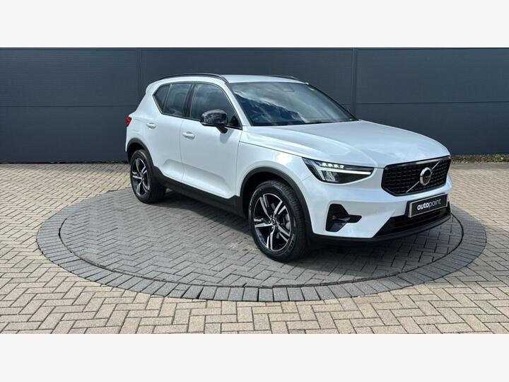 Volvo XC40 2.0 B4 MHEV Plus DCT Auto AWD Euro 6 (s/s) 5dr