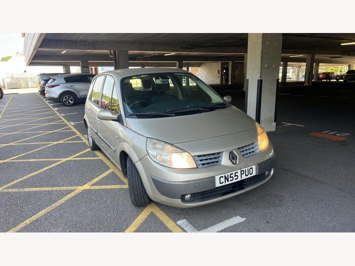 Renault Scenic 1.6 VVT Dynamique 5dr