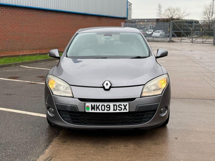 Renault Megane 1.9 DCi Dynamique Euro 4 5dr