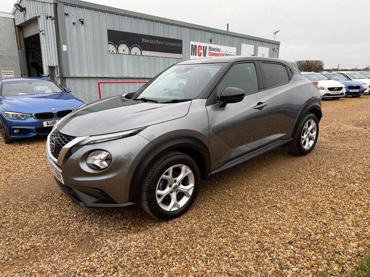 Nissan JUKE 1.0 DIG-T N-Connecta Euro 6 (s/s) 5dr