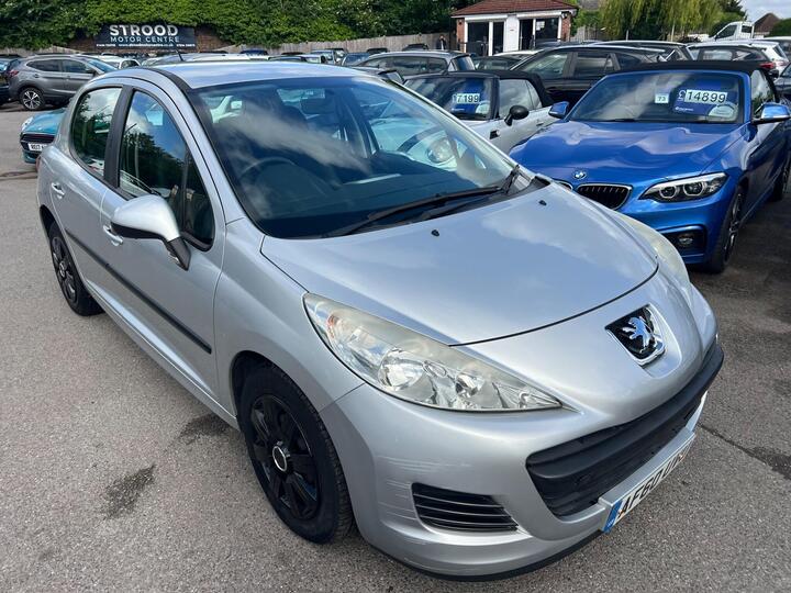 Peugeot 207 1.4 S Euro 5 5dr (A/C) Peugeot 207 1.4 S Euro 5 5dr (A/C)