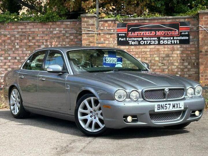 Jaguar XJ 2.7 TD Sovereign 4dr