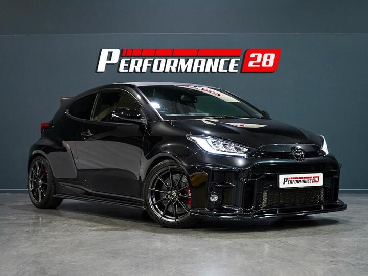 Toyota Yaris 1.6T GR Circuit AWD Euro 6 3dr Toyota Yaris 1.6T GR Circuit AWD Euro 6 3dr