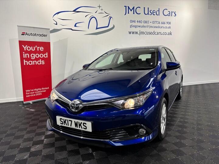 Toyota AURIS 1.2 VVT-i Icon Euro 6 (s/s) 5dr (Safety Sense) Toyota AURIS 1.2 VVT-i Icon Euro 6 (s/s) 5dr (Safety Sense)