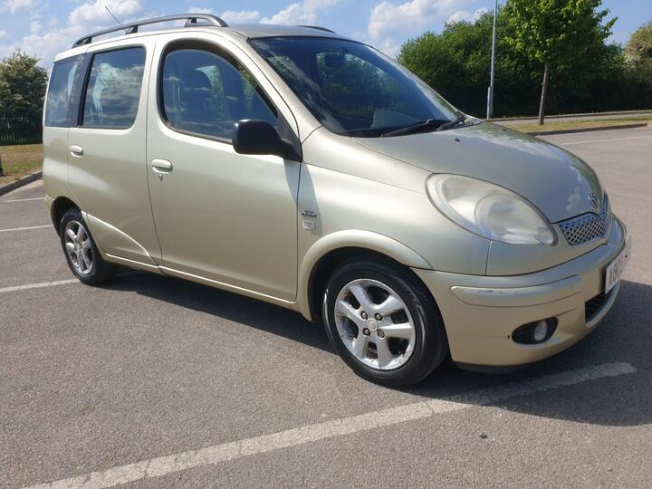 Toyota Yaris Verso 1.4 D-4D T Spirit 5dr