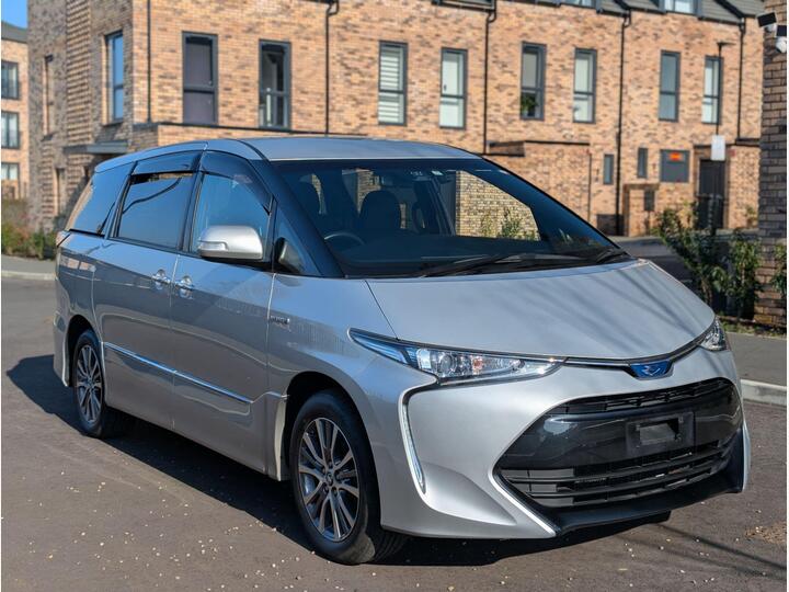 Toyota Estima AERAS 4WD HYBRID
