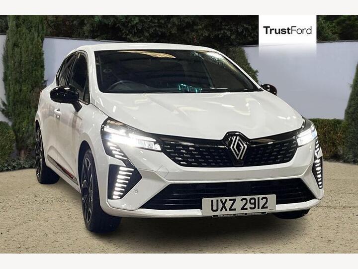 Renault CLIO 1.6 E-TECH Techno Auto Euro 6 (s/s) 5dr