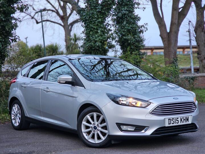 Ford Focus 1.0T EcoBoost Titanium Euro 6 (s/s) 5dr