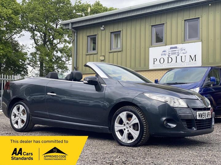 Renault Megane 1.6 16V Dynamique TomTom Euro 5 2dr Renault Megane 1.6 16V Dynamique TomTom Euro 5 2dr