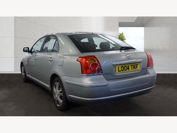 Toyota Avensis 1.8 VVT-i T2 5dr