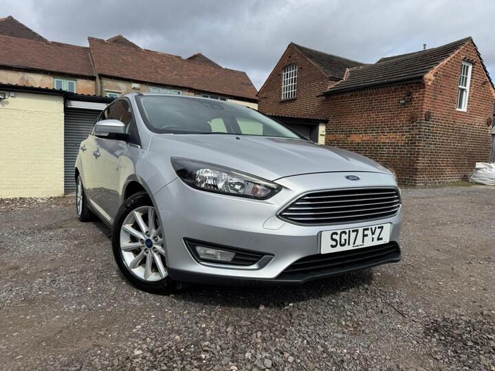 Ford FOCUS 1.0T EcoBoost Titanium Euro 6 (s/s) 5dr