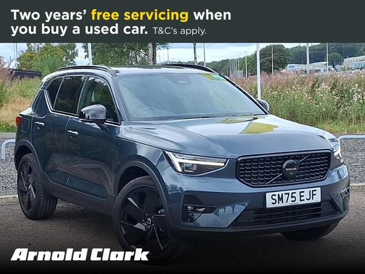 Volvo XC40 2.0 B3 MHEV Plus Pro Black Edition DCT Auto Euro 6 (s/s) 5dr
