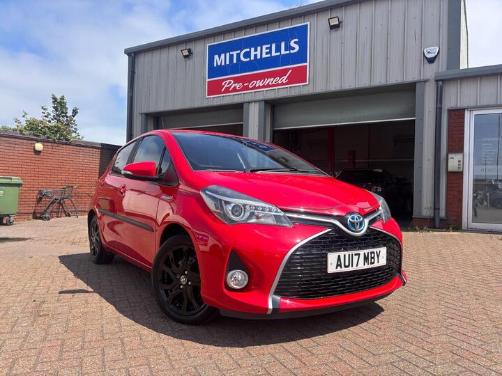 Toyota Yaris 1.5 VVT-h Design E-CVT Euro 6 5dr