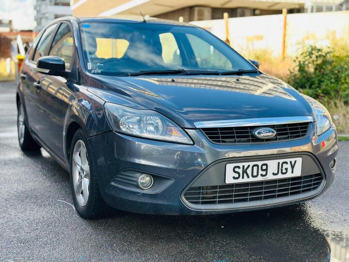 Ford Focus 1.6 Zetec 5dr