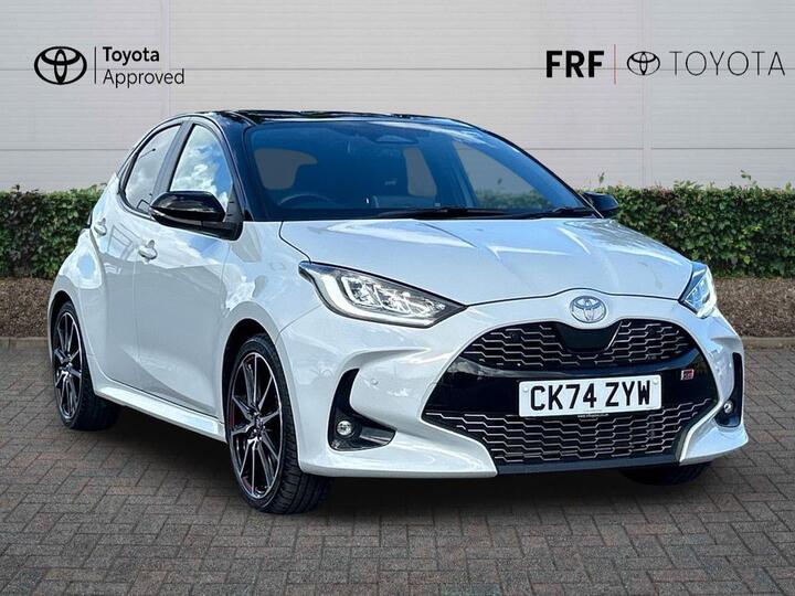 Toyota Yaris 1.5 VVT-h GR SPORT E-CVT Euro 6 (s/s) 5dr