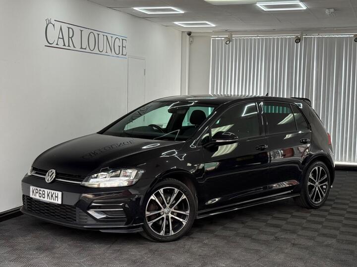 Volkswagen Golf 1.5 TSI EVO R-Line Euro 6 (s/s) 5dr Volkswagen Golf 1.5 TSI EVO R-Line Euro 6 (s/s) 5dr