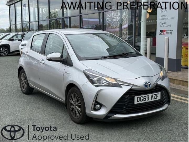 Toyota Yaris 1.5 VVT-h Icon E-CVT Euro 6 (s/s) 5dr