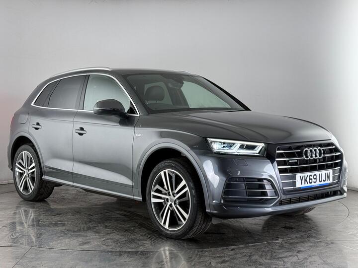 Audi Q5 2.0 TFSIe 55 S Line Competition S Tronic Quattro Euro 6 (s/s) 5dr 14.1kWh