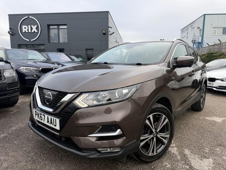 Nissan QASHQAI 1.5 DCi N-Connecta Euro 6 (s/s) 5dr