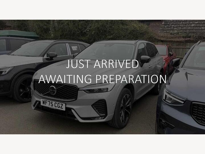 Volvo XC60 2.0 B5 MHEV Ultra Dark Auto AWD Euro 6 (s/s) 5dr