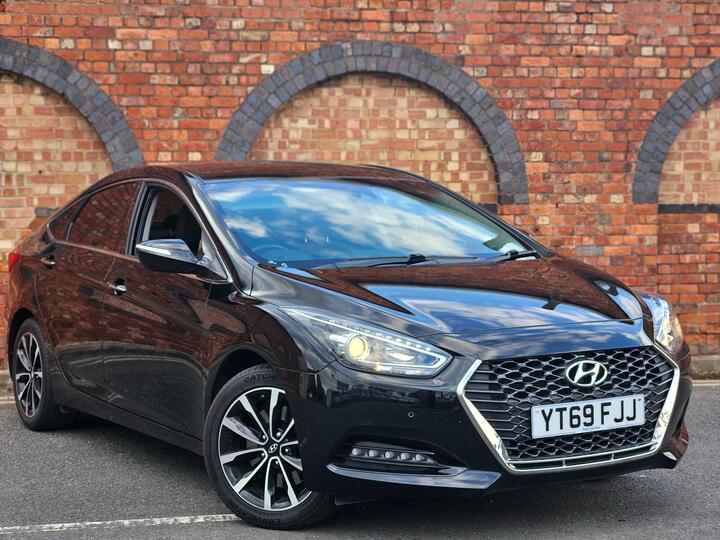 Hyundai I40 1.6 CRDi SE Nav Euro 6 (s/s) 4dr Hyundai I40 1.6 CRDi SE Nav Euro 6 (s/s) 4dr