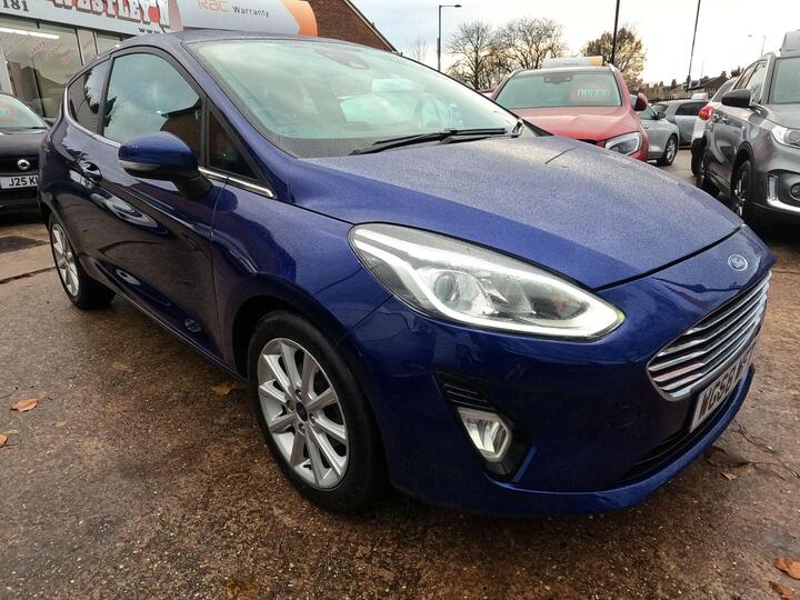 Ford Fiesta 1.0T EcoBoost Titanium Euro 6 (s/s) 3dr Ford Fiesta 1.0T EcoBoost Titanium Euro 6 (s/s) 3dr