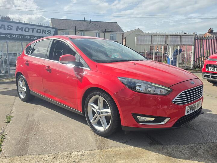 Ford Focus 1.0T EcoBoost Titanium Euro 6 (s/s) 5dr
