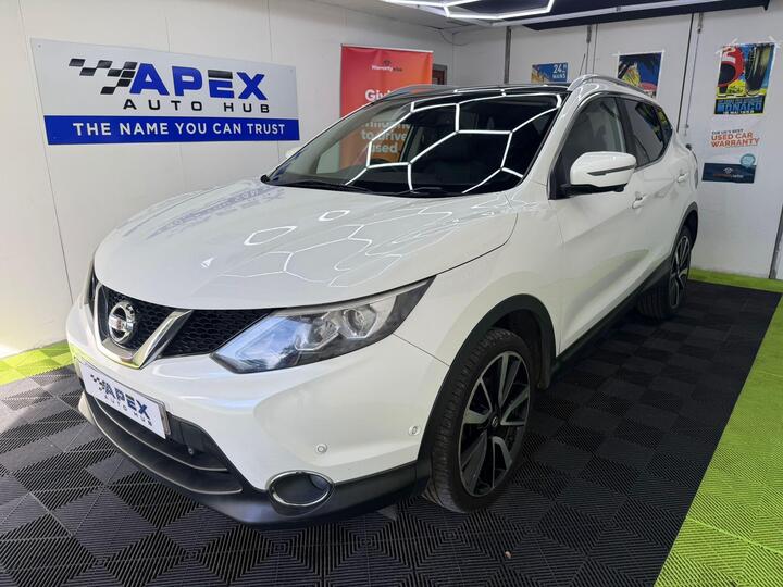 Nissan Qashqai 1.2 DIG-T Tekna 2WD Euro 5 (s/s) 5dr