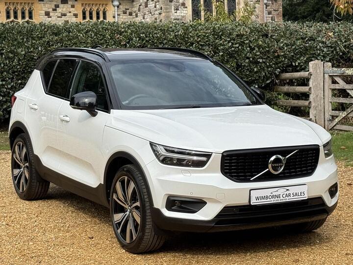 Volvo XC40 1.5h T5 Recharge 10.7kWh Ultimate Dark Auto Euro 6 (s/s) 5dr
