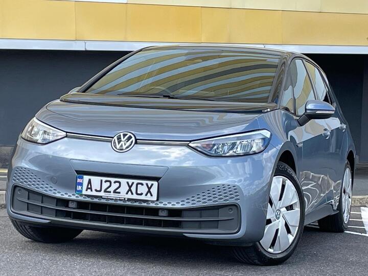 Volkswagen ID.3 Pro Performance 58kWh Life Auto 5dr
