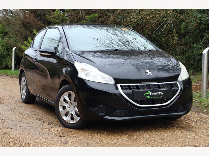 Peugeot 208 1.2 VTi Access+ Euro 5 3dr Peugeot 208 1.2 VTi Access+ Euro 5 3dr