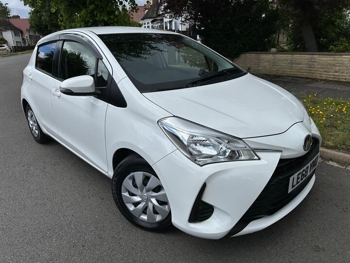 Toyota Yaris 1.3 VVTI+AUTOMATIC+HUGE SPEC+LOW MILES