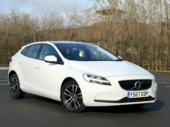 Volvo V40 2.0 D2 Momentum Euro 6 (s/s) 5dr