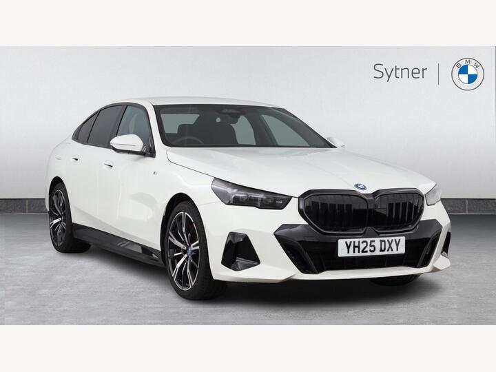 BMW 5 Series 3.0 550e 22.1kWh M Sport Pro Steptronic XDrive Euro 6 (s/s) 4dr