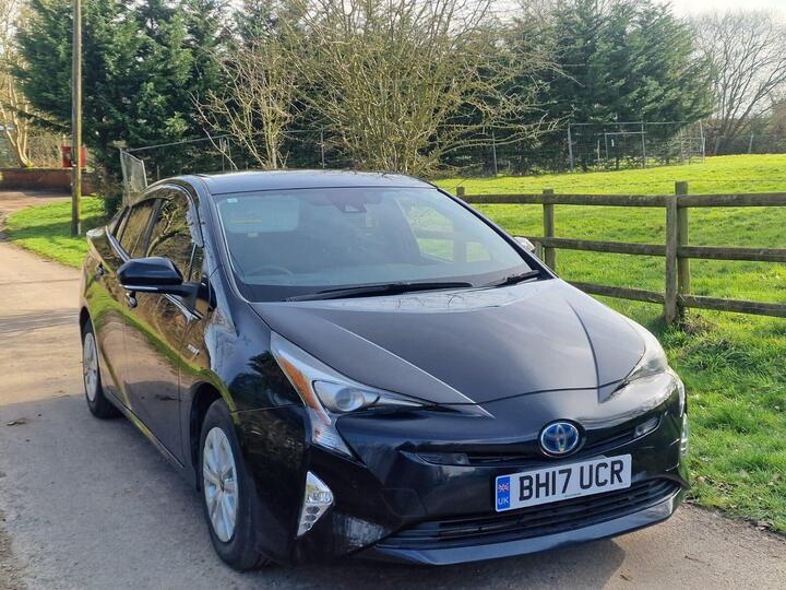 Toyota Prius Toyota Prius 4 Family Taxi Toyota Prius Toyota Prius 4 Family Taxi