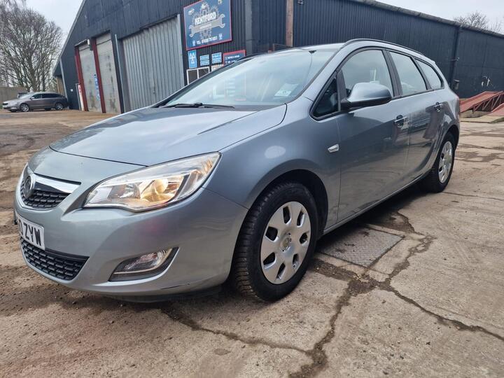 Vauxhall Astra 1.7 CDTi EcoFLEX Exclusiv Sports Tourer Euro 5 5dr