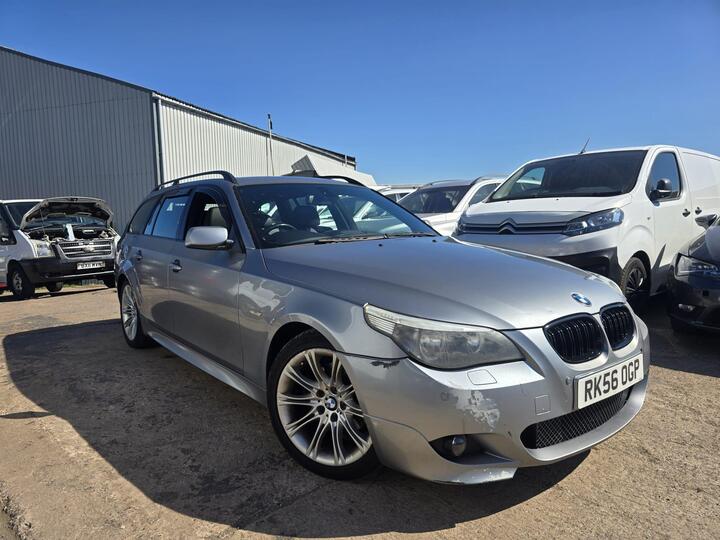 BMW 5 Series 3.0 530d M Sport Touring Auto Euro 4 5dr BMW 5 Series 3.0 530d M Sport Touring Auto Euro 4 5dr