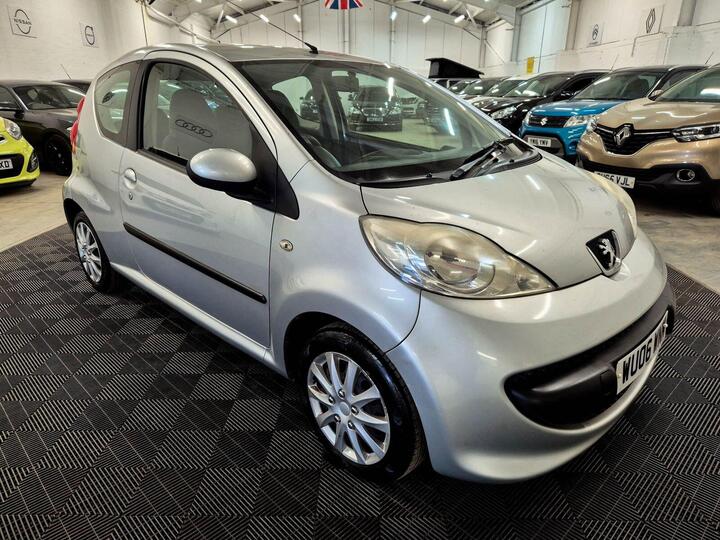 Peugeot 107 1.0 12V Urban Euro 4 3dr