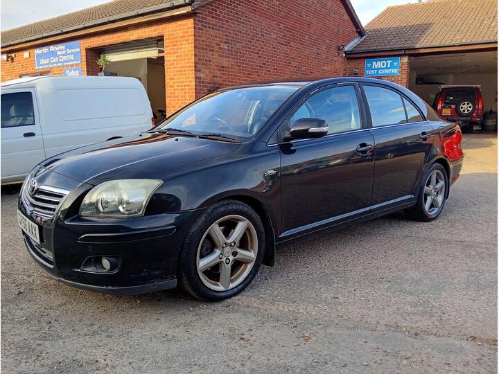 Toyota Avensis 2.2 D-4D T180 5dr