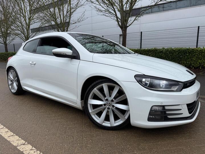Volkswagen Scirocco 2.0 TDI BlueMotion Tech R-Line DSG Euro 6 (s/s) 3dr