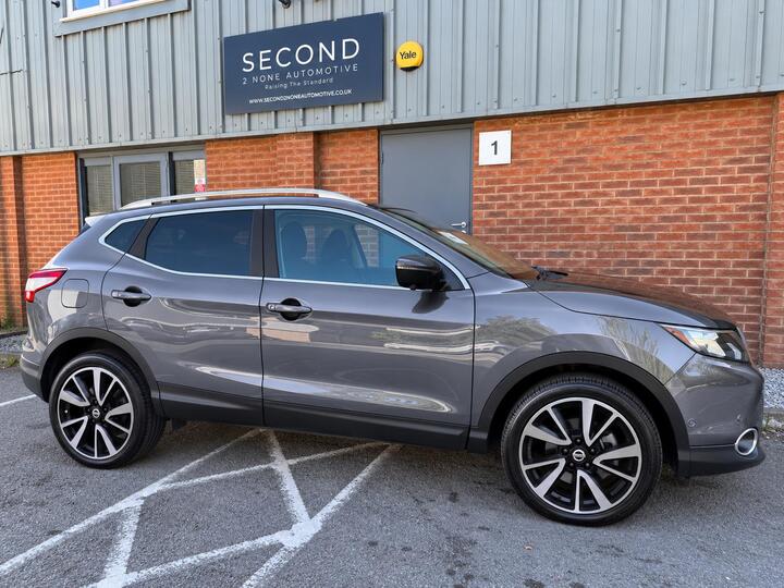 Nissan Qashqai 1.2 DIG-T Tekna 2WD Euro 5 (s/s) 5dr