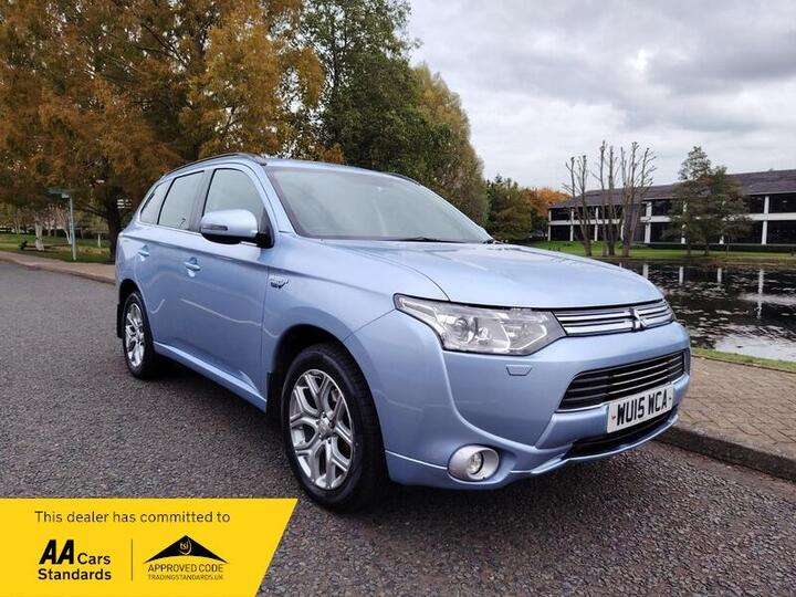 Mitsubishi Outlander 2.0h 12kWh GX4h CVT 4WD Euro 5 (s/s) 5dr Mitsubishi Outlander 2.0h 12kWh GX4h CVT 4WD Euro 5 (s/s) 5dr