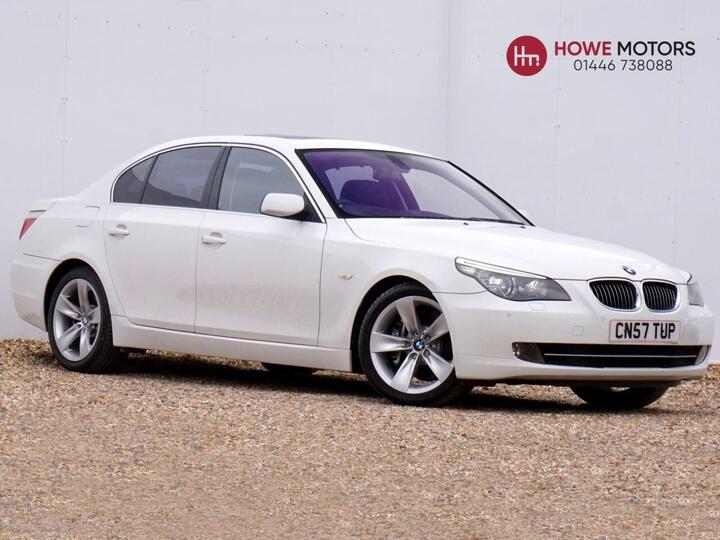 BMW 5 SERIES 4.8 550i V8 SE Steptronic Euro 4 4dr BMW 5 SERIES 4.8 550i V8 SE Steptronic Euro 4 4dr